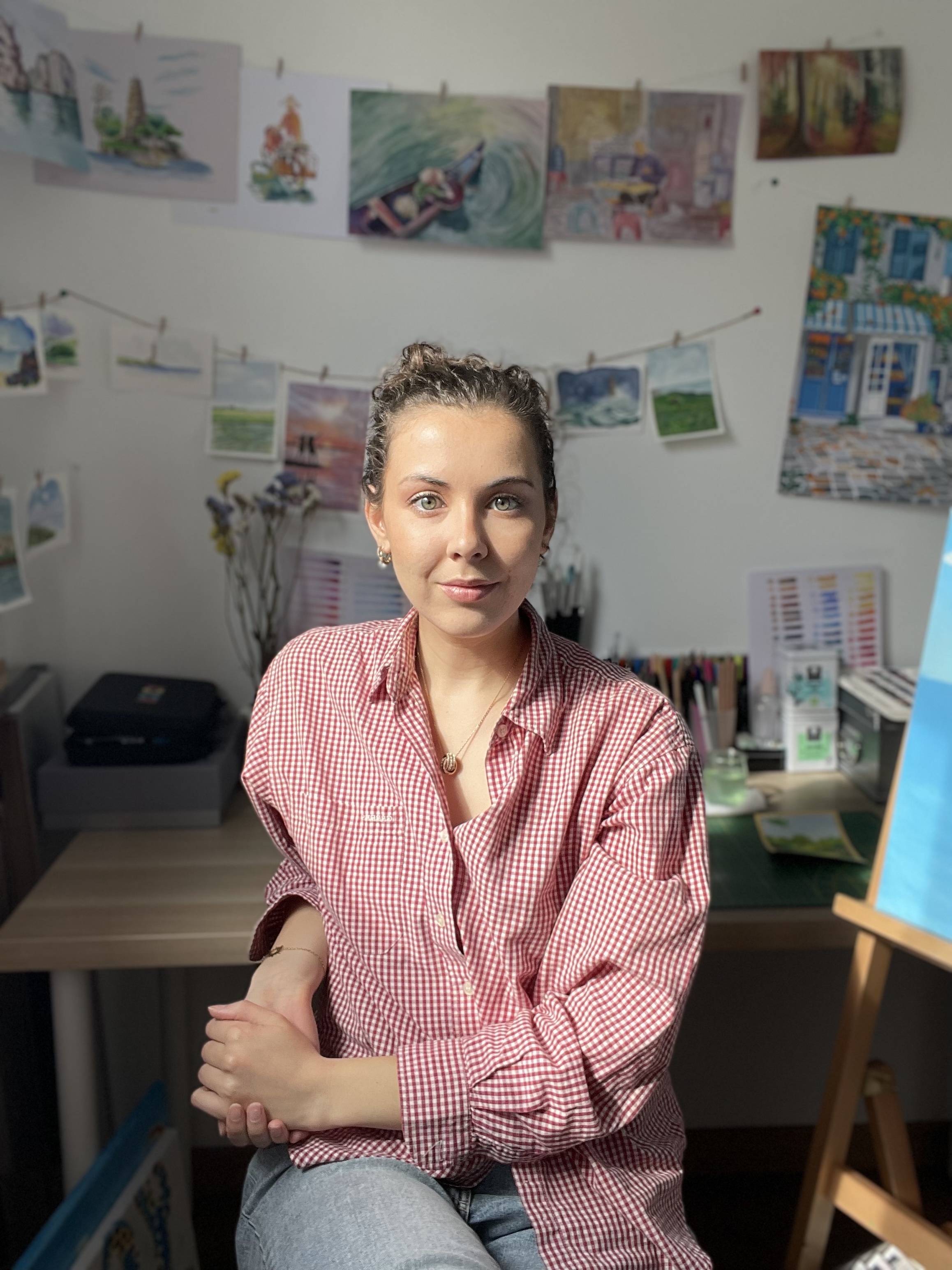 Elora dans son atelier